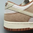 Dunk Low 'Medium Curry'