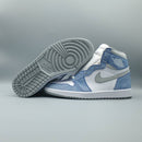 Air Jordan 1 Retro High 'Hyper Royal'