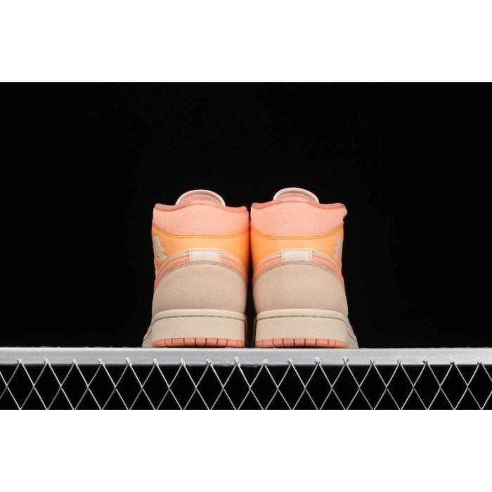 Air Jordan 1 Mid 'Apricot'