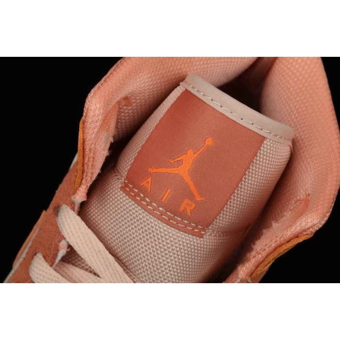 Air Jordan 1 Mid 'Apricot'