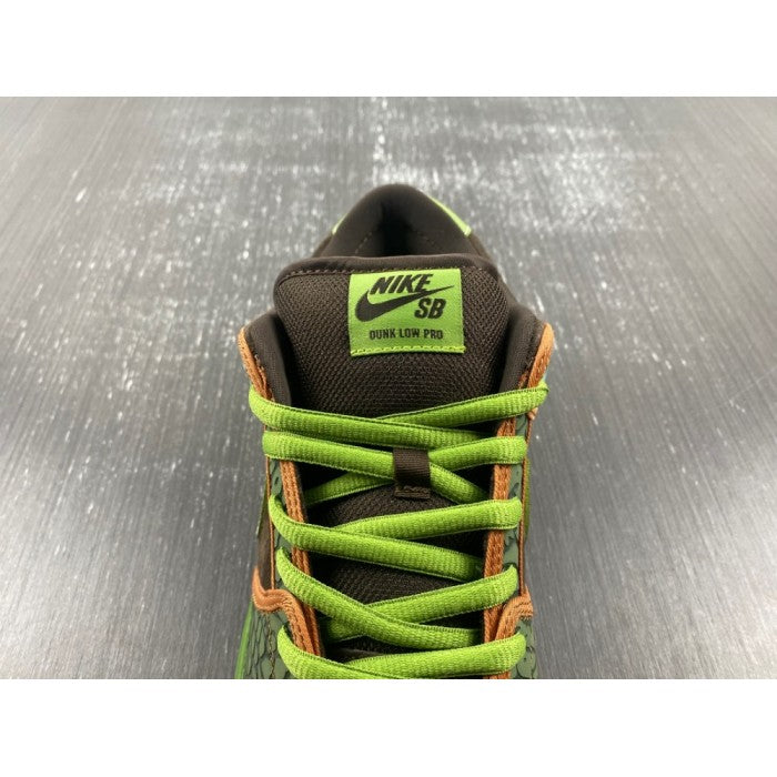 SB Dunk Low 'De La Soul'