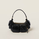 Bolsa Pocket Miu Miu em couro black