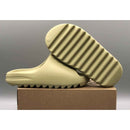 Yeezy Slide 'Resin' 2022