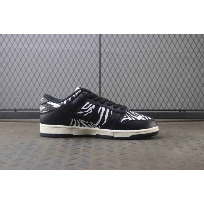 Quartersnacks x Dunk Low SB 'Little Debbie’s Zebra Cakes'