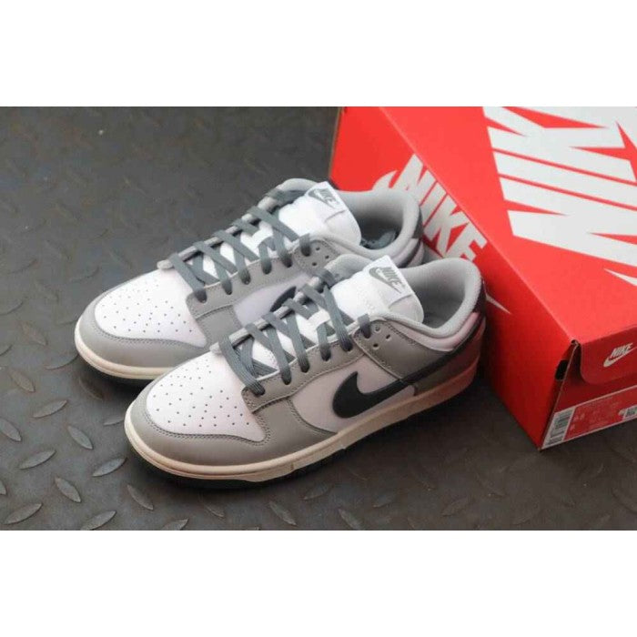 Dunk Low 'Light Smoke Grey'