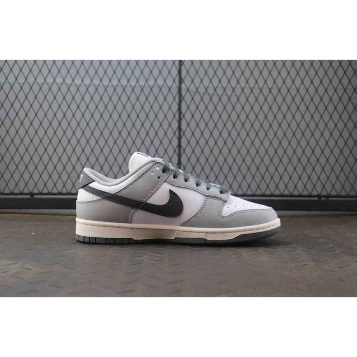 Dunk Low 'Light Smoke Grey'