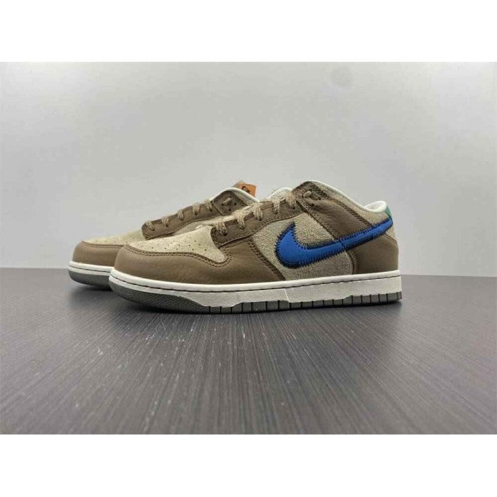 size? x Dunk Low 'Dark Driftwood'