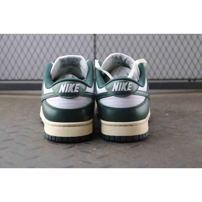 Dunk Low 'Vintage Green'