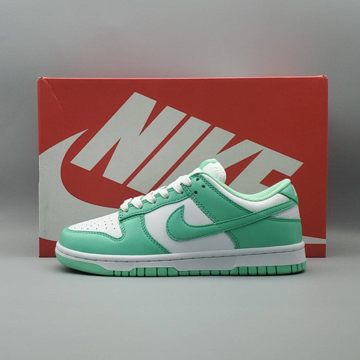 Dunk Low 'Green Glow'