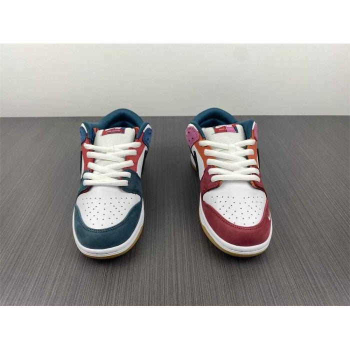 Parra x Dunk Low SB 'Friends & Family'