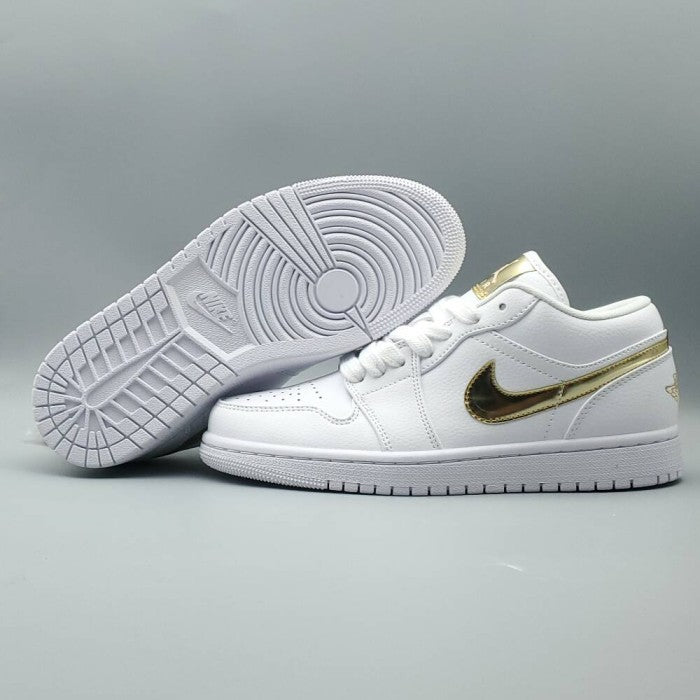 Air Jordan 1 Retro Low 'White Metallic Gold'
