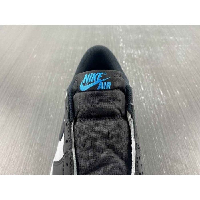 Air Jordan 1 Retro Low OG 'UNC'