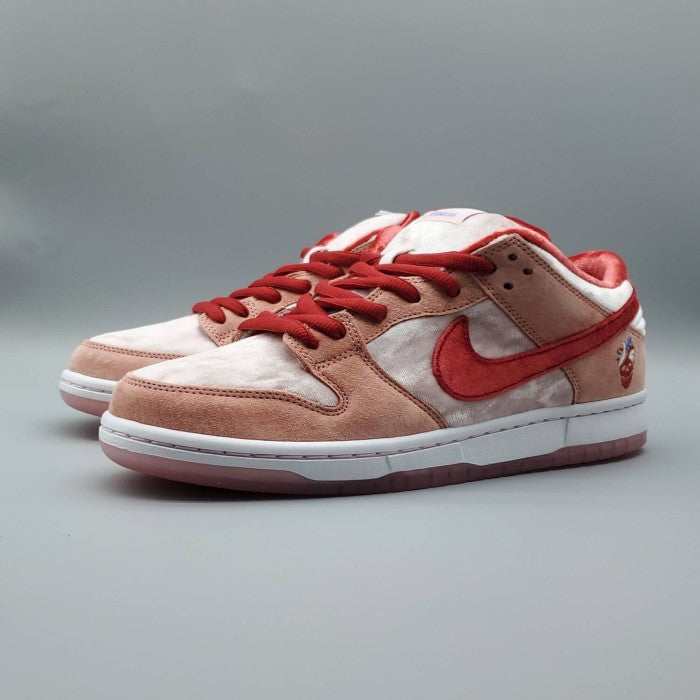 StrangeLove x Dunk Low SB 'Valentine's Day'