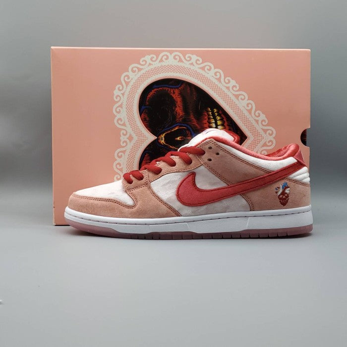 StrangeLove x Dunk Low SB 'Valentine's Day'