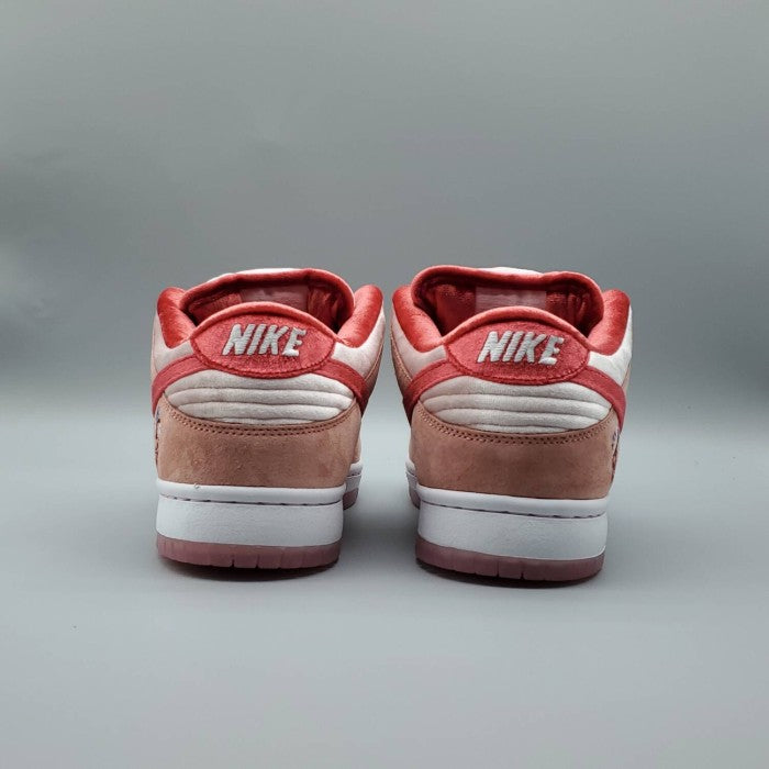 StrangeLove x Dunk Low SB 'Valentine's Day'