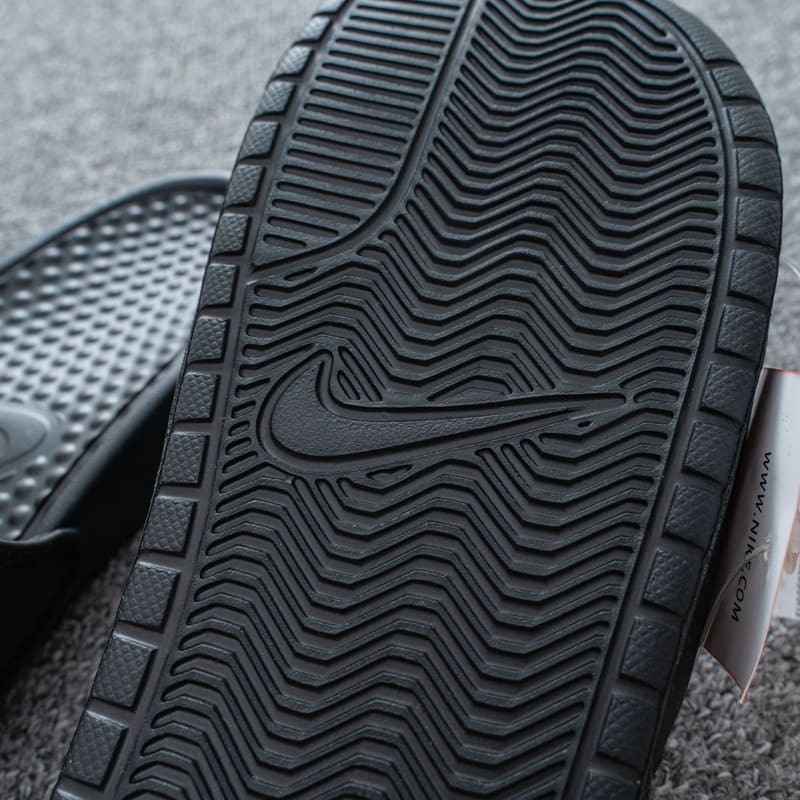 Stussy x Nike Benassi Slide