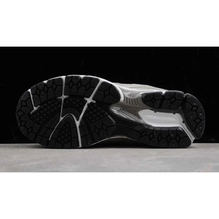 New Balance INVINCIBLE x N.HOOLYWOOD x 2002R 'Grey'