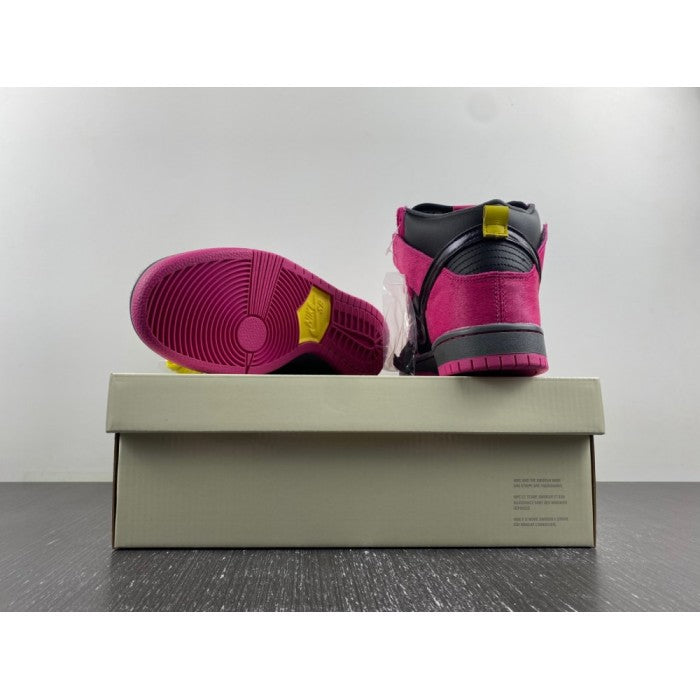 Run The Jewels x Dunk High SB