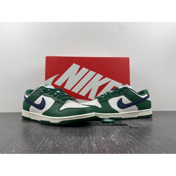 Dunk Low 'Gorge Green'