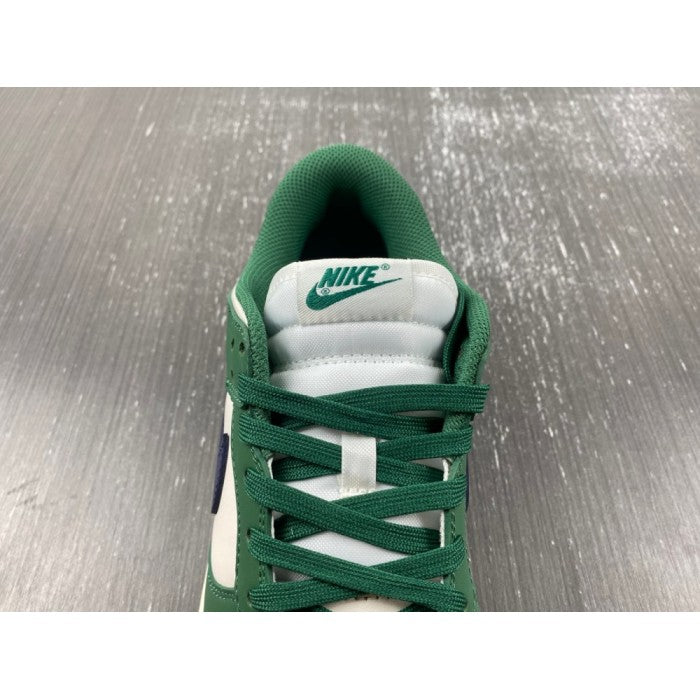 Dunk Low 'Gorge Green'