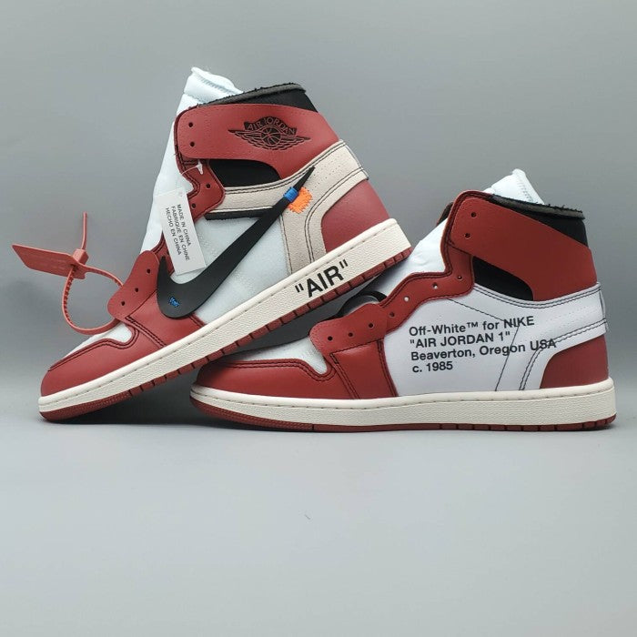 Off-White x Air Jordan 1 Retro High 'Chicago'